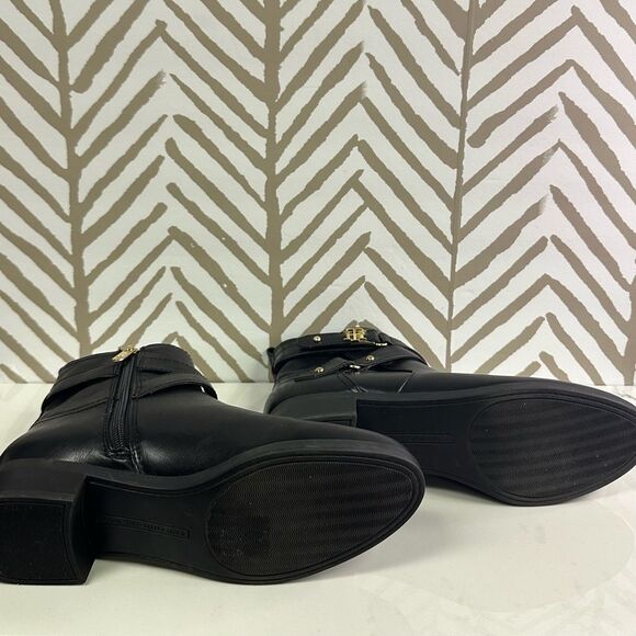 Tommy Hilfiger Black Faux Leather Gold Logo Boots Size 9 - Picture 9 of 9